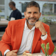 Cesar Blanco 240x300 1